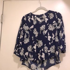 Purple floral blouse. Extra small